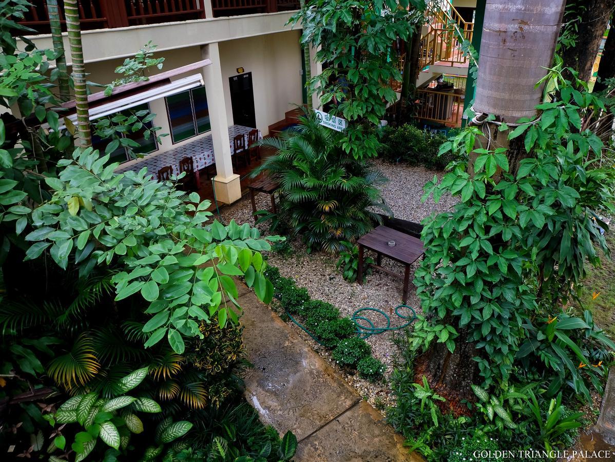Golden Triangle Palace Chiang Rai Exterior photo