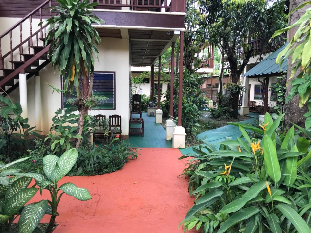 Golden Triangle Palace Chiang Rai Exterior photo